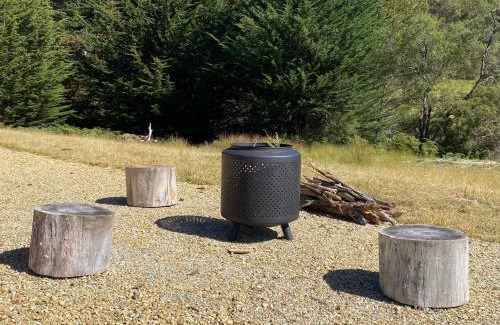 Alonnah House | Little Pardalote Tiny Home Bruny Island