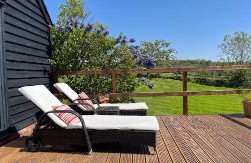 Crowhurst House | Little Pyes barn