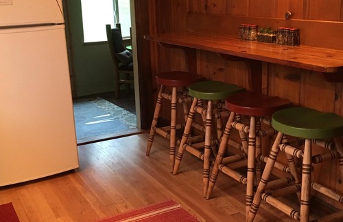 Shasta Cabin | Little Red House Cute, Cozy, Rustic Home in Historic ShastanWhiskeytown Lake