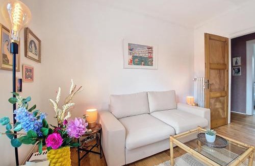 Neudorf Ouest Apartment | Little Strasbourgeoise - Proche Hypercentre - Tram - Charme et Confort
