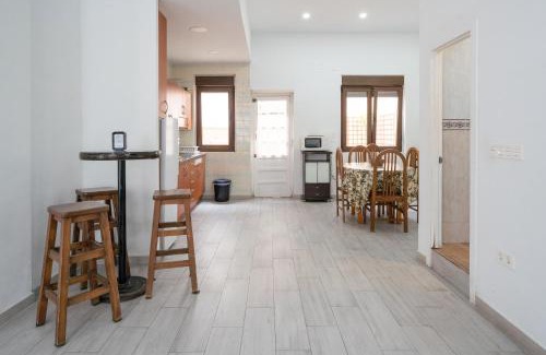 Distrito Oeste House | Little Yellow House