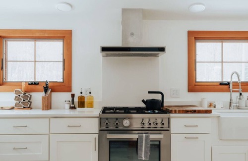 Pine Hill House | littleburnthouse in Highmount NY