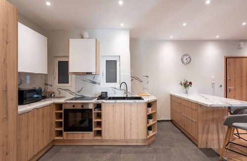 Pangrati Apartment | LIV - Cozy Urban Apartment in Pagrati