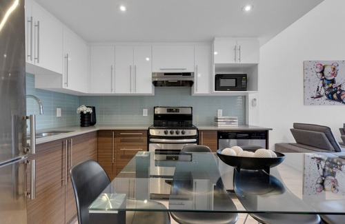 Downtown Montreal Apartment | LiV MTL Downtown-403 Spacious Duplex + Mezzanine