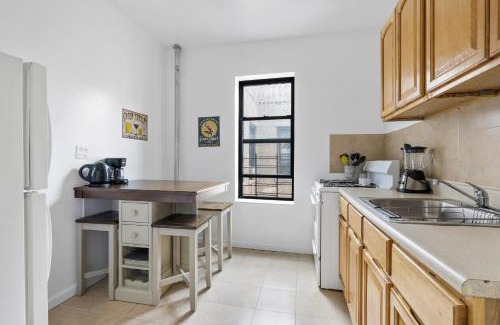 Inwood Apartment | Live In Upper Manhattan on Budget