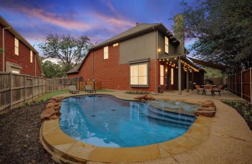Highland Village House | Live Like Royalty - Highland Village 6BR Mansion