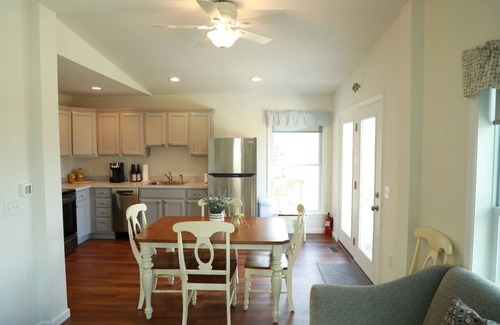 Millerton Villa | Live the Lake Life In A Brand-New House