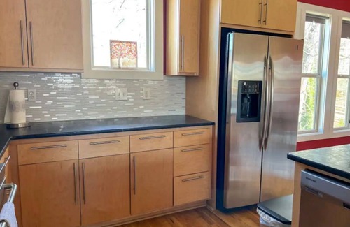 Smyrna House | Live, Work, Play! Near Battery Park/Braves & more! Prime location near highways!