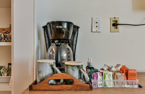 Downtown Asheville Apartment | #LiveLikeALocal Downtown Asheville Hidden Gem Condo for 2+FREE On-Site Parking