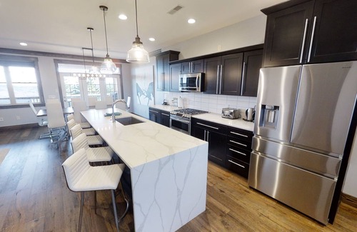Snowshoe House | Lively 8BR Mountain Home perfect for groups! by RedAwning