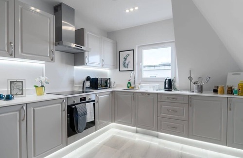 Didcot Apartment | LiveStay - Stylish 2Bed Apartment in Didcot