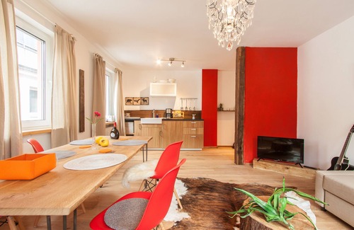 Wurzburg City Centre Apartment | Living on the Juliuspromenade Mainufer
