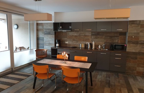 Plagwitz Apartment | Living on the riverside