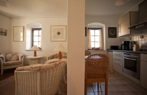 Kotitz Apartment | Living with artists in Dreiseitenhof between Dresden and Meissen