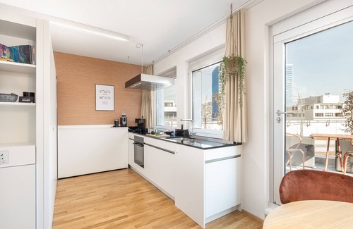 District 9 Apartment | Livingtown AG