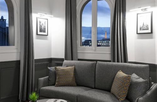 Quartier du Mail Apartment | LivinParis - Luxury AC 2 & 3 Bedrooms Le Louvre