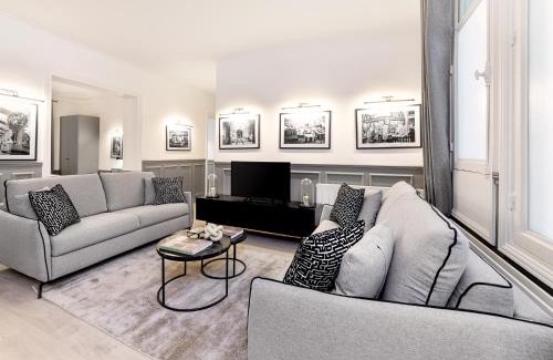 16th Arrondissement Apartment | LivinParis - Luxury AC 4 Bedrooms Auteuil Eiffel