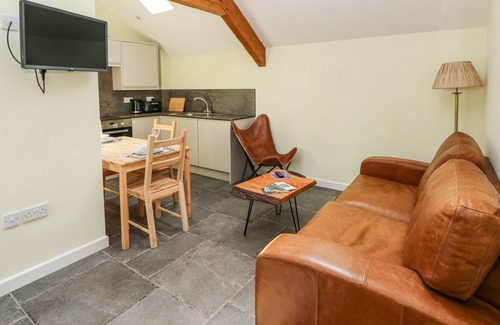 Monknash Cottage | LLETY CARIAD - 2 PLOUGH & HARROW, pet friendly in Llantwit Major