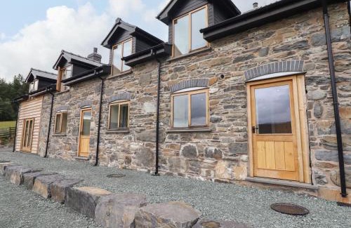 Llanwddyn House | Llety Dewi