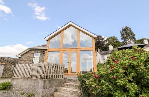 Llanwrda House | Llety'r Wennol