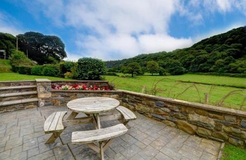 Fishguard House | Llysyfelin