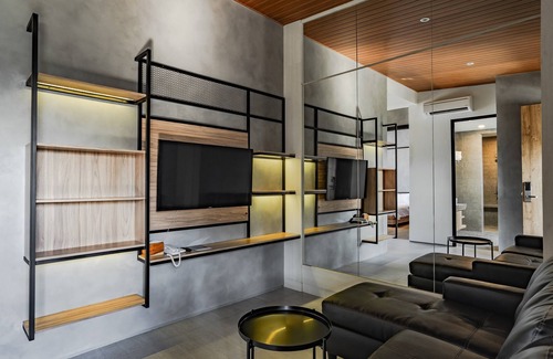 Grogol Hotel | LOA Living Solo Baru