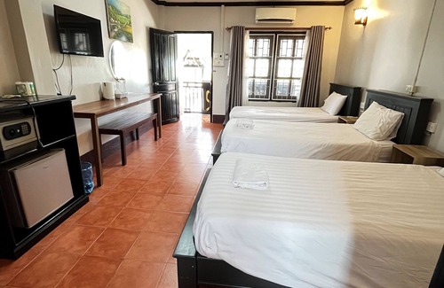 Vang Vieng House | Local Guesthouse