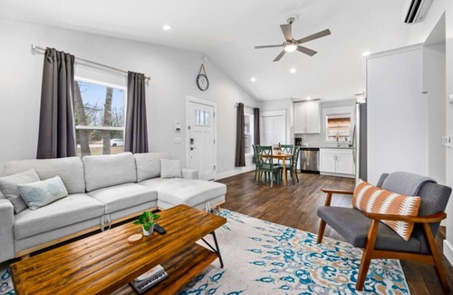 Traverse City House | Locally Owned 2BR w/Hot Tub