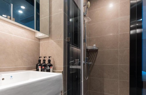 Jinniu Apartment | Locals Apartment Inn 02