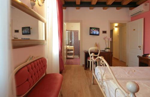 Ca' Pirami Hotel | Locanda Al Ponte de Fero
