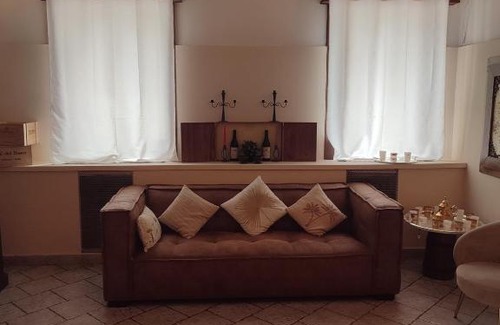 San Colombano al Lambro Hotel | Locanda Il Portone