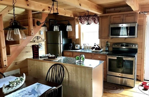 Guilderland Center House | Located in the beautiful Heldebergs, This is a cute little house you will love.