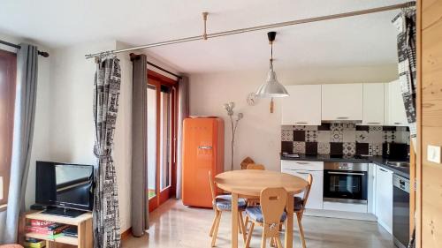 Saint-Jean-dʼAulps Apartment | LOCATION APPARTEMENT AVEC ACCES PISCINE - CENTRE SAINT JEAN D'AULPS STATION - 5 Personnes - DAILLE 16