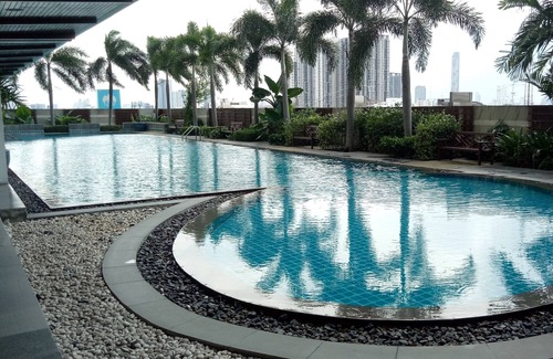 Chong Nonsi Condo | Location at the center of Bangkok. Convenient to travel around city.