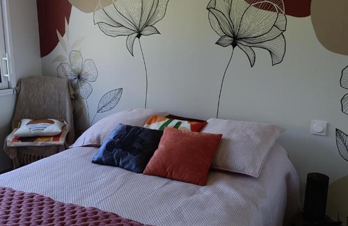 Yvre-l'Eveque House | Location circuit 24h