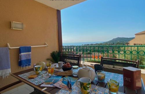 Cap Esterel Apartment | "Location Vue MER et ESTEREL", Cap Estérel Agay-Saint Raphaël, T2, piscines, parking, wifi