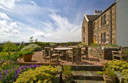 Kilchoman Bed & Breakfast | Loch Gorm House