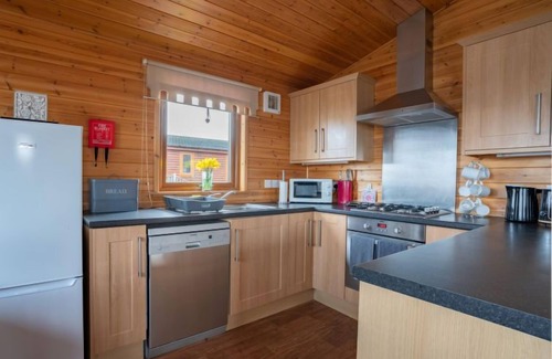 Kinross House | Loch Leven Lodge 12 by Interhome