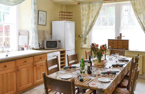 Kelso Cottage | Lochside Garden House - S4484