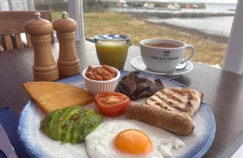 Bowmore Hotel | Lochside Hotel