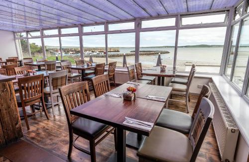 Bowmore Hotel | Lochside Hotel