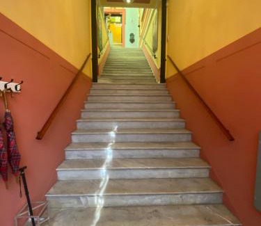 Ciudad Vieja House | LocoAmor