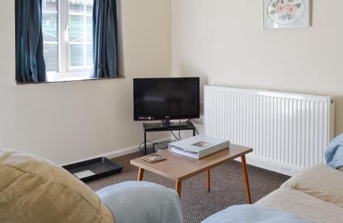 East Dereham House | Lodge Cottage - B6008