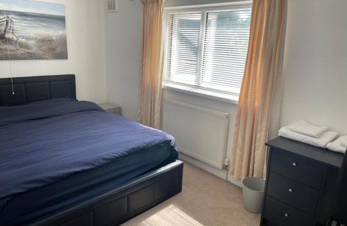Stoke-on-Trent House | Lodge Park - 2 minutes walk to Stoke Hospital