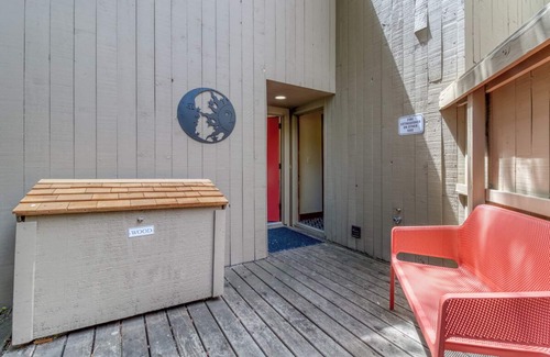 Black Butte Ranch Condo | Lodge Room 34: Studio, 1 BA in Black Butte Ranch, Sleeps 2