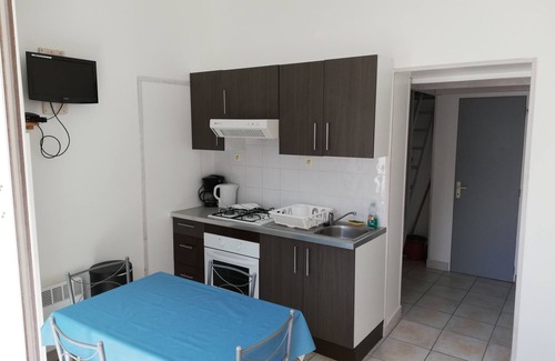 Rivedoux-Plage Cottage | LODGING FOR 4 PEOPLE, 2 BEDROOMS, PRIVATE PATIO, HEATED SWIMMING POOL, PRIVATE PARKING