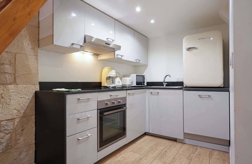 Saint-Merri Apartment | Loft 2 BR Marais, Notre Dame AC by LCC Agency