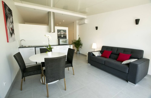 Palavas-les-Flots Apartment | Loft-Ensuite with Shower-Terrace