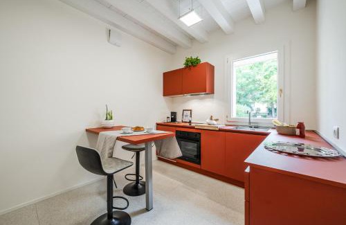Casalgrande Apartment | Loft Il Moro 2 Maranello Sassuolo Free Netflix & wi-fi
