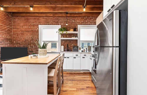 Crossroads Arts District Apartment | Loft + Walkable to Downtown + Parking